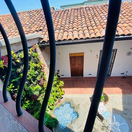 Hotel Casa Bresse Cali Exterior foto